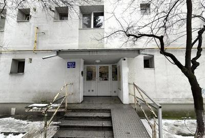 Bld 1 Decembrie 1918 - Str Postavarul - garsoniera - etaj 1/10 - bloc reabilitat - 4