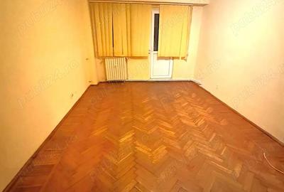 Apartament cu 3 camere decomandat în Micro 18 - 4