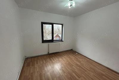 Apartament cu 4 camere decomandat în Micălaca - 2