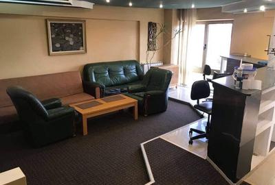 Apartament cu 4 camere in zona Anastasie Panu