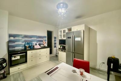 Casă cu 6 camere cu Garaj în Nord-Est - 11