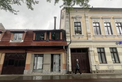 Apartament cu 2 camere decomandat în Independenței - 1