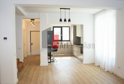 Casă cu Teren 30 Mp în Central