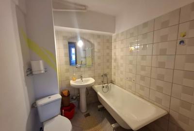 INCHIRIERE-APARTAMENT 2 CAMERE-DECOMANDAT-NICOLINA - 8