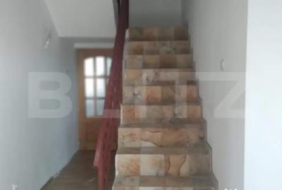 Casă cu 5 camere cu Teren 983 Mp în Miroslava - 3