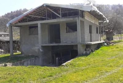 Teren de 1175 mp, în Bezdead - 3
