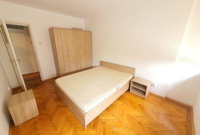 Apartament cu 2 camere semidecomandat în Gara de Nord