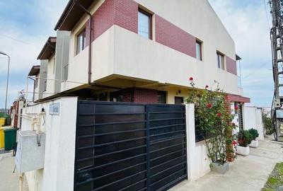 Duplex cu 4 camere cu Canalizare în Palazu Mare - 1