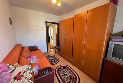 Apartament cu 3 camere decomandat - 70 mp - Zona Adriatica, Str. Aleea Visinului - 11