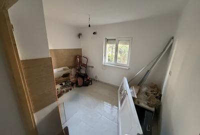 Apartament cu 3 camere decomandat în Tolstoi - 4