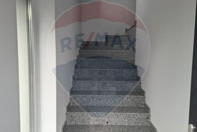 Apartament cu 3 camere decomandat, mobilat în Central - 7