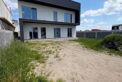 Casă cu 4 camere în Central - 5