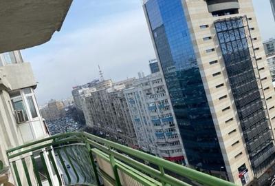 Apartament cu 3 camere decomandat, mobilat în P-ța Victoriei
