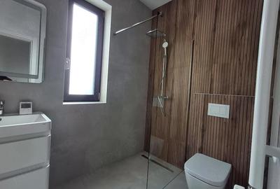 Casă cu 7 camere cu Teren 500 Mp în Bucium - 11
