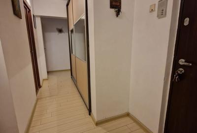 Apartament cu 2 camere decomandat în Calea București - 3