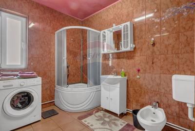 Casă cu 8 camere cu Teren 777 Mp în Ultracentral - 35