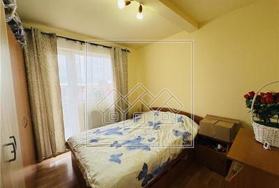 Apartament cu 3 camere decomandat în Terezian - 8