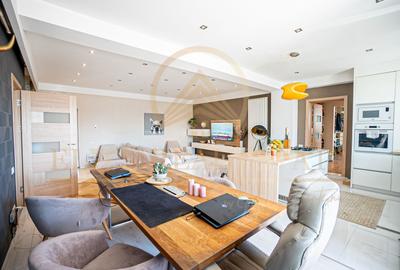 Apartament cu 3 camere semidecomandat, mobilat în Palazu Mare - 5