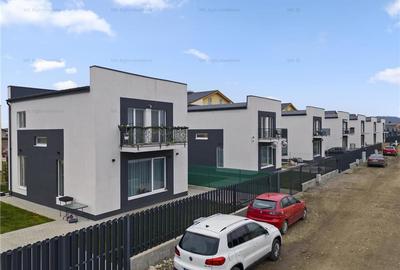 Casă individuală cu 4 camere cu Canalizare în Sânpetru - 1