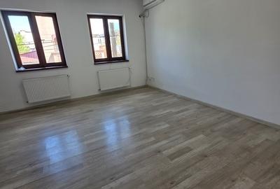 Apartament cu 3 camere semidecomandat în Libertății - 13