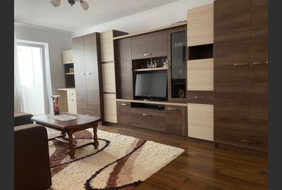 Apartament decomandat, 2 camere, Bd. Independentei