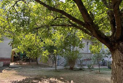 Casă cu 6 camere cu Canalizare în Traian - 6