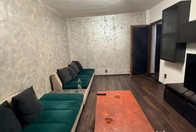 Apartament cu 2 camere decomandat în CET - 5