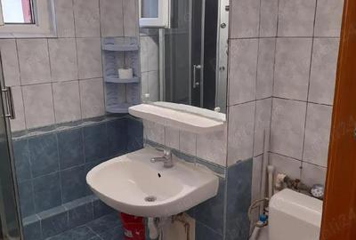 Apartament cu 2 camere decomandat în Broșteni - 1