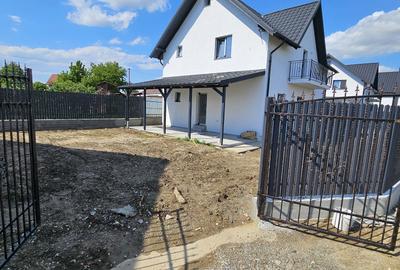 Casă cu 4 camere în Letea Veche - 2