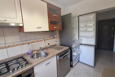 Apartament cu 3 camere semidecomandat în Obor - 1