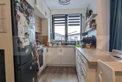 Apartament cu 3 camere semidecomandat în Florești