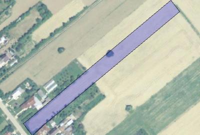 Teren de 4700 mp, în Cătunu - 4
