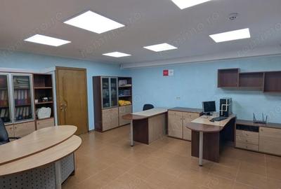 Spațiu comercial, de 60 mp, în Romană