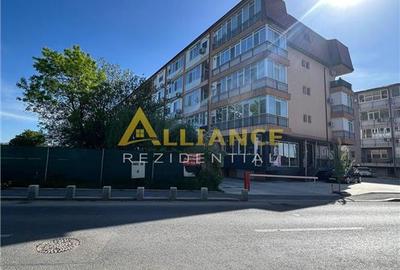 Apartament cu 3 camere decomandat, mobilat în Metalurgiei