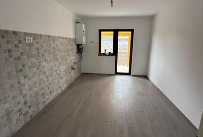 Duplex cu 4 camere cu Canalizare în Dumbrăvița - 3