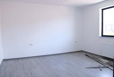 Vindem vila tip duplex in Navodari - 8