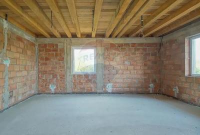 Casă cu Teren 500 Mp în Hărman - 3