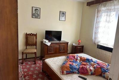 Apartament cu 3 camere decomandat în Petros - 9