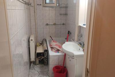 Apartament cu 3 camere semidecomandat în Central - 8