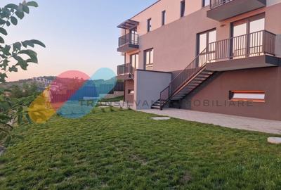 Duplex cu 4 camere cu Canalizare în Dezmir - 1