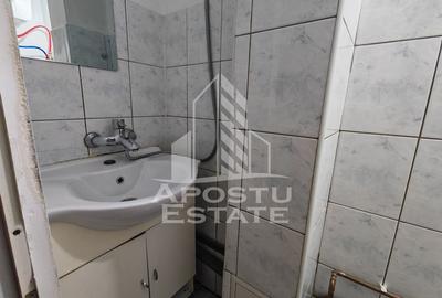 Garsoniera in bloc de apartamente, zona Lipovei - 4