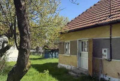 Casă cu 6 camere în Toplița - 8