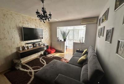 Apartament cu 3 camere semidecomandat în Rovine - 2