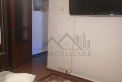 Apartament cu 3 camere decomandat, mobilat în Frumoasa