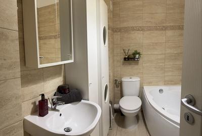 Apartament cu 3 camere decomandat în Roșu - 7