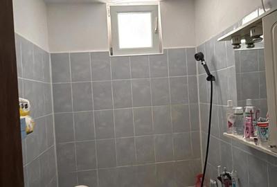 Garsonieră decomandată, mobilată în Rovine - 2
