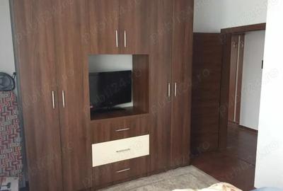 Inchiriez apartament 2 camere - 4