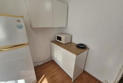 Garsonieră decomandată în Buziașului - 2