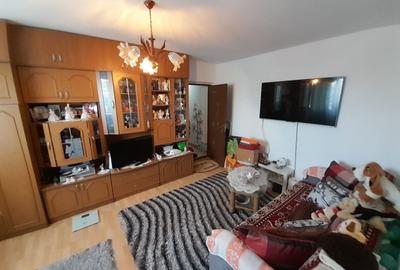 Apartament cu 2 camere semidecomandat, mobilat în Decebal - 8