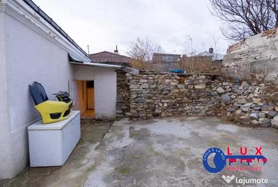 Casă cu 2 camere cu Teren 250 Mp în Central - 13